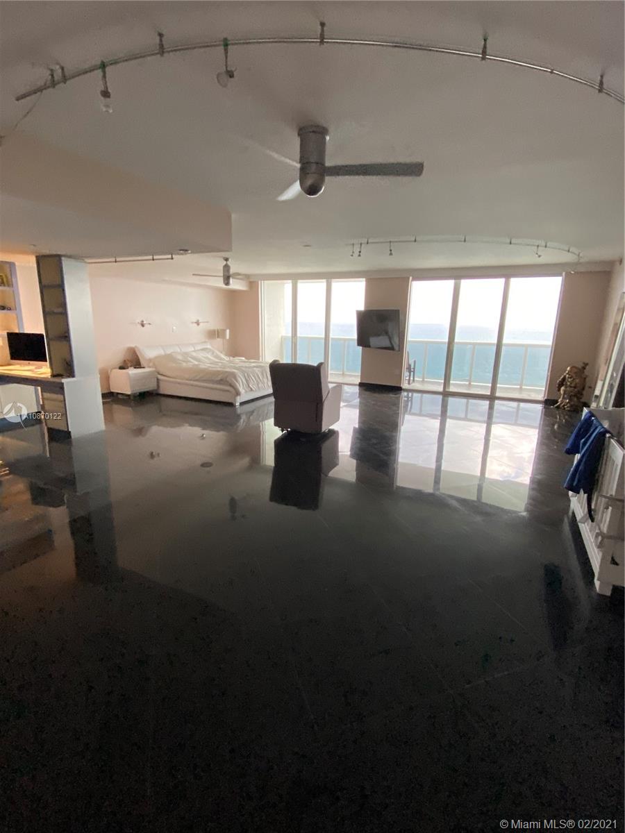 Hallandale Beach, FL 33009,1850 S Ocean Dr #2802/2803