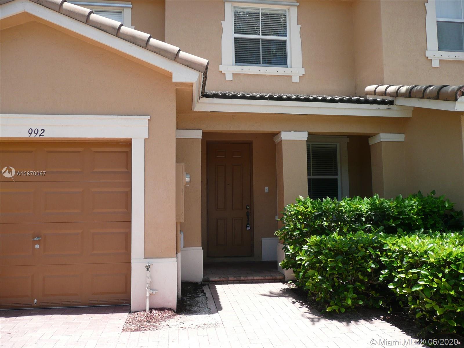992 NE 42nd Ave #992, FL 33033