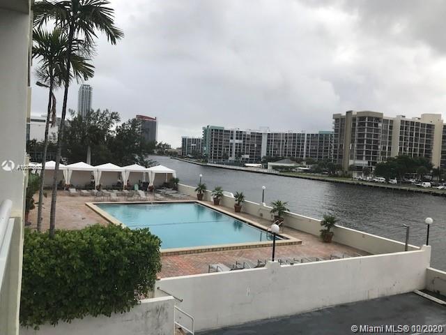 Hollywood, FL 33019,3000 S Ocean Dr #102