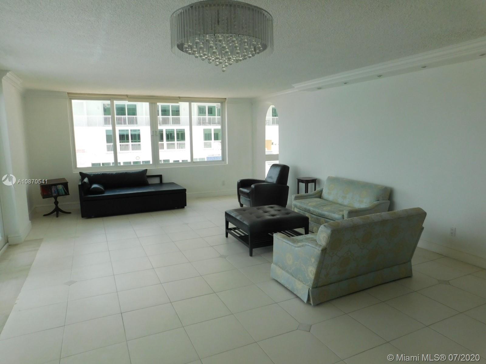 Miami Beach, FL 33140,5401 Collins Ave #102