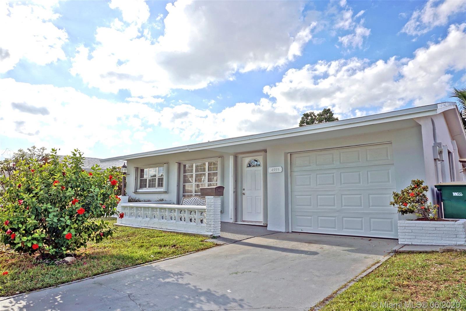 4935 NW 48th Ave, Tamarac, FL 33319