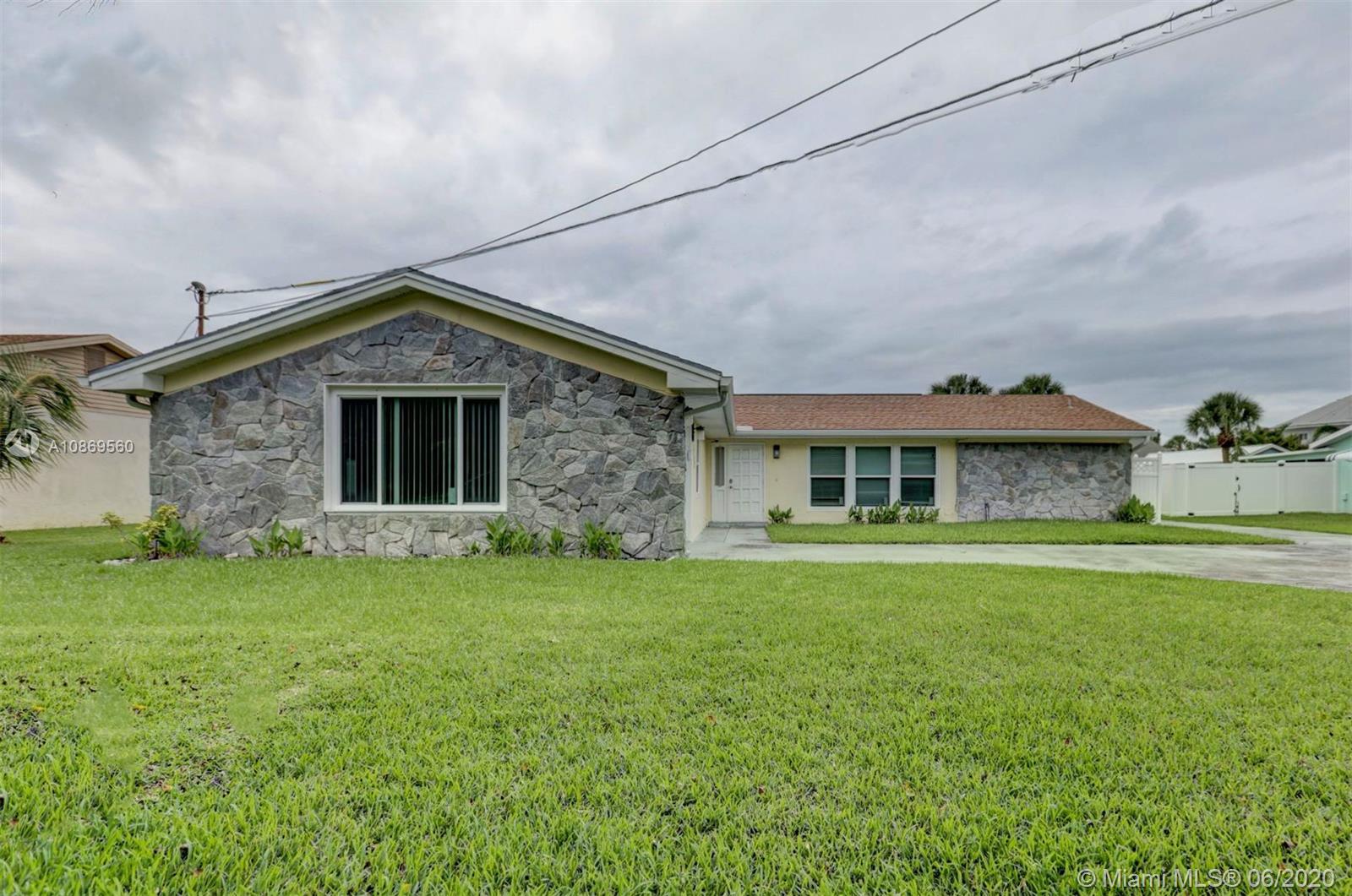 1912 Coconut Dr,  Fort Pierce,  FL 34949