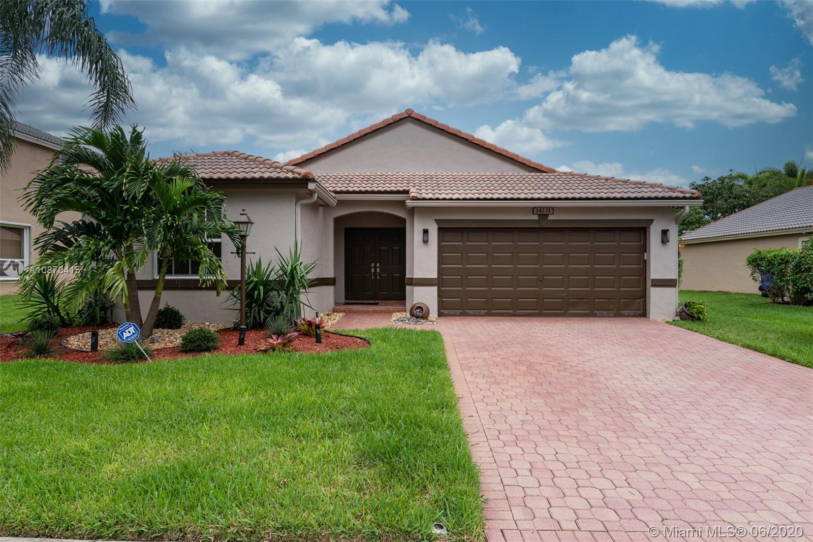 14231 NW 18th Mnr, Pembroke Pines, FL 33028