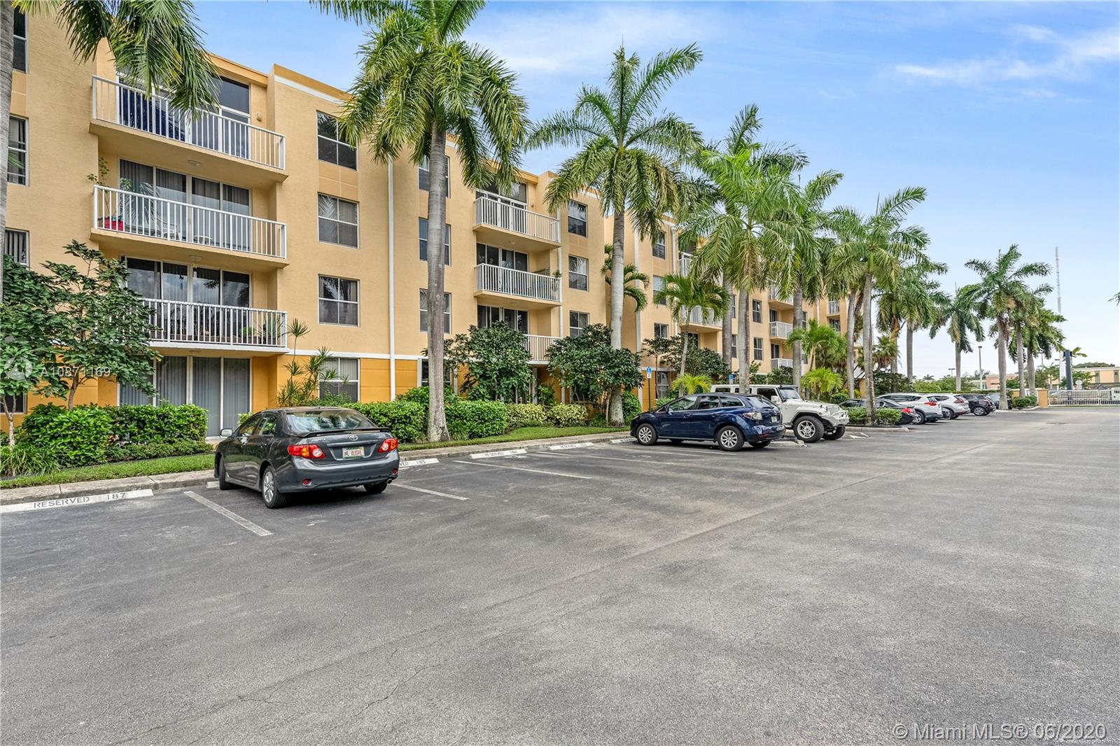 1450 SE 3rd Ave #405, Dania Beach, FL 33004