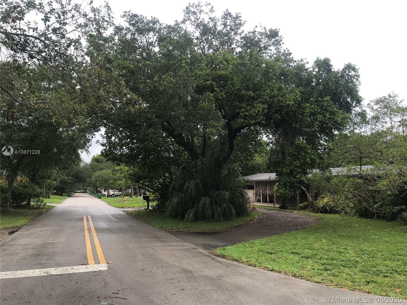 Pinecrest, FL 33156,7375 SW 99th St