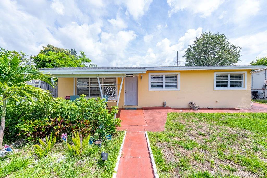 6445 Meade St, Hollywood, FL 33024