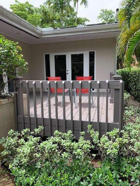 Coral Gables, FL 33134,648 Sevilla Ave