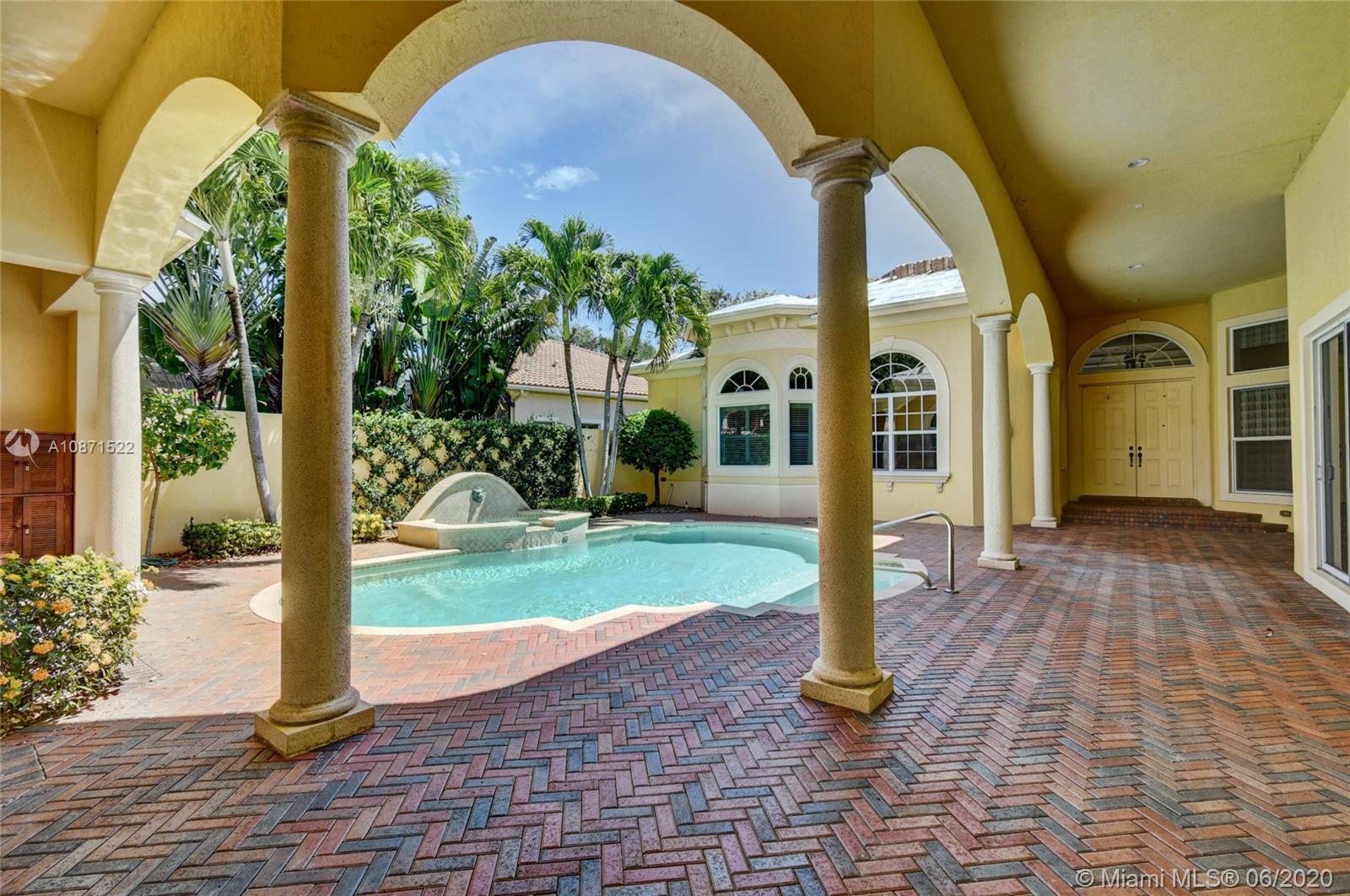 Palm Beach Gardens, FL 33410,618 Hermitage Cir