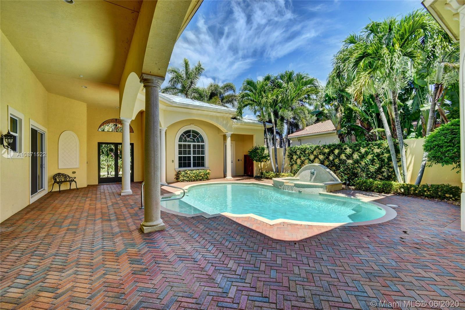 Palm Beach Gardens, FL 33410,618 Hermitage Cir