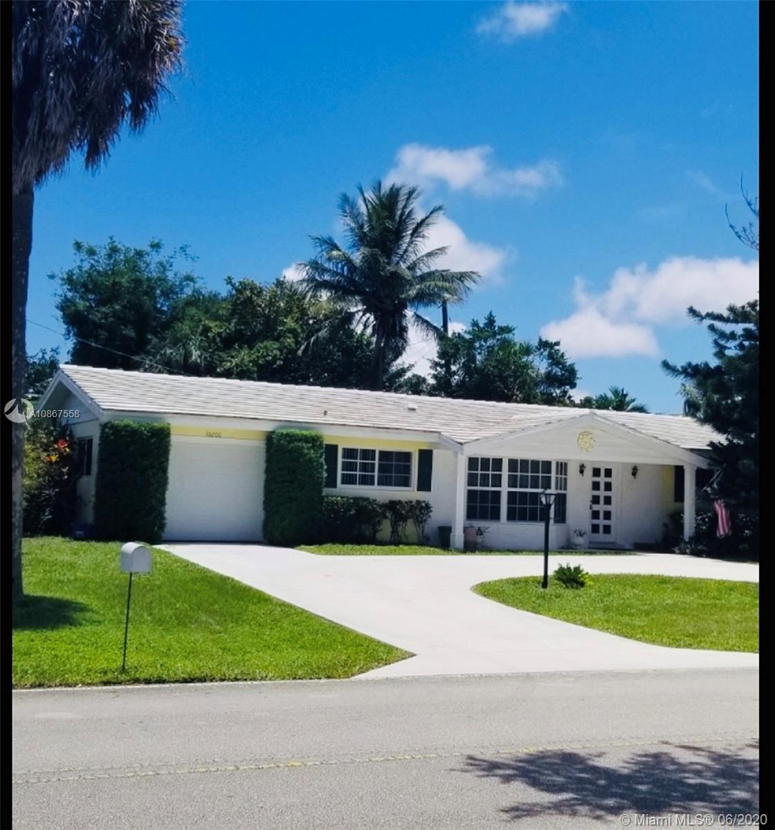 Palm Beach Gardens, FL 33410,10200 Dahlia Ave