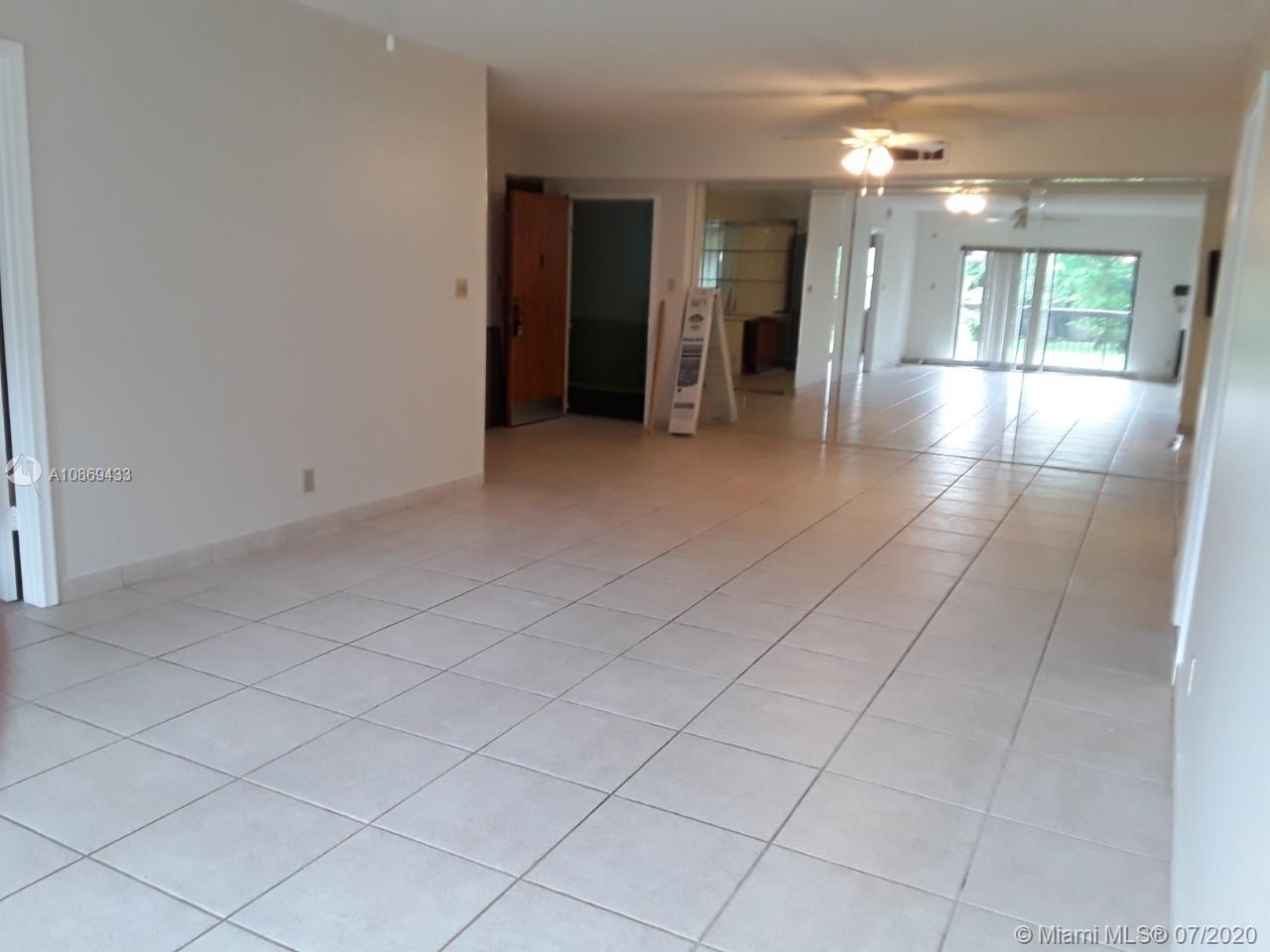 Hallandale Beach, FL 33009,1301 NE 7th St #117