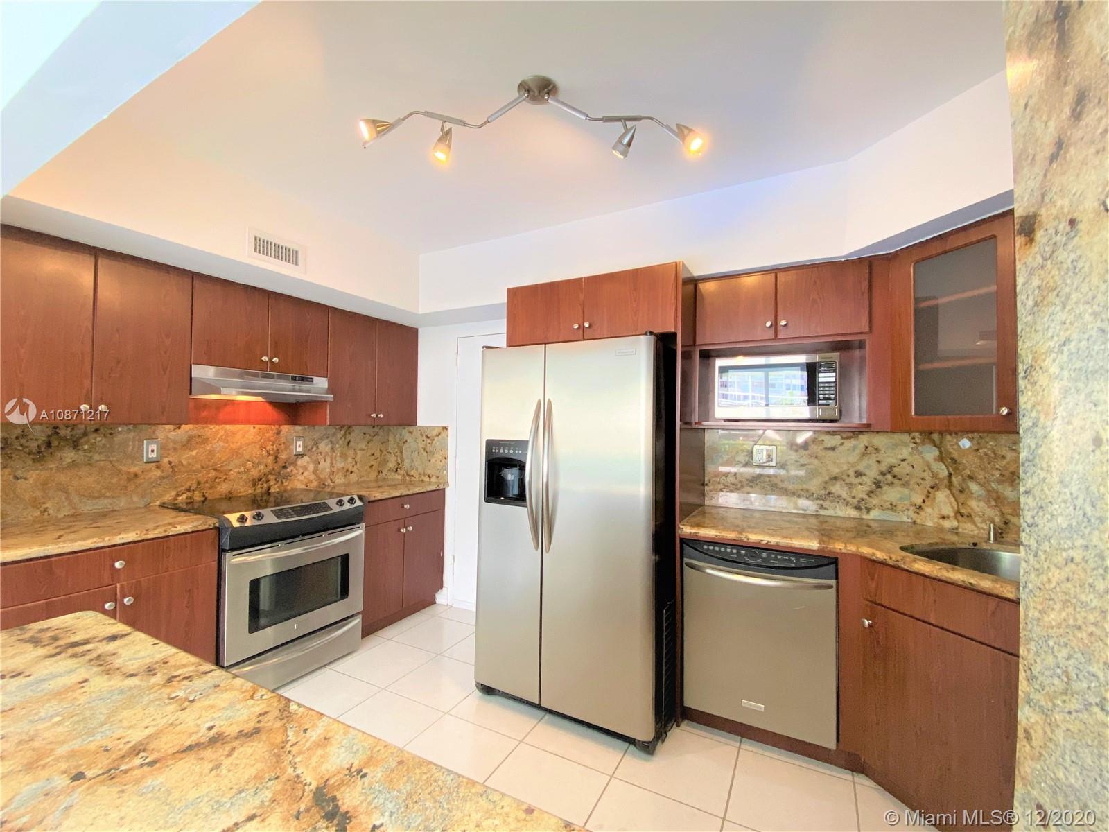 Miami, FL 33131,1408 Brickell Bay Dr #102