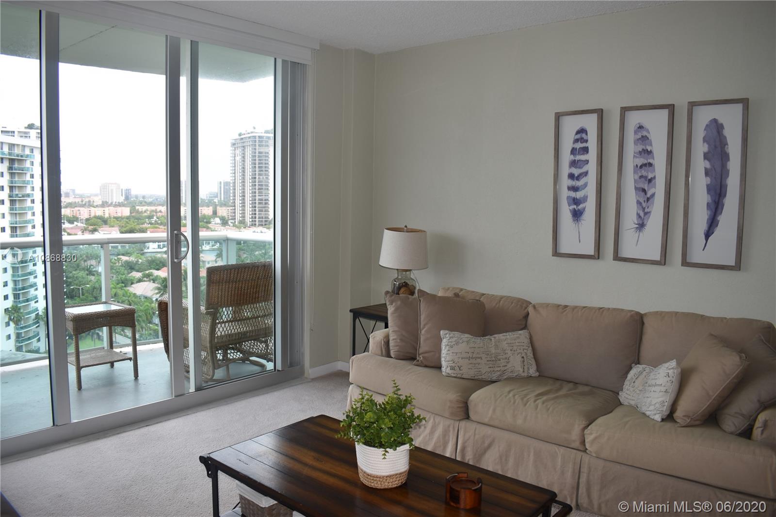 Sunny Isles Beach, FL 33160,19370 Collins Ave #1414