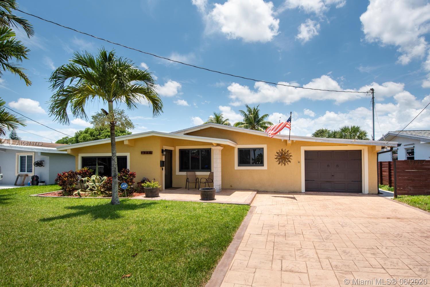 1320 NW 79th Way, Pembroke Pines, FL 33024