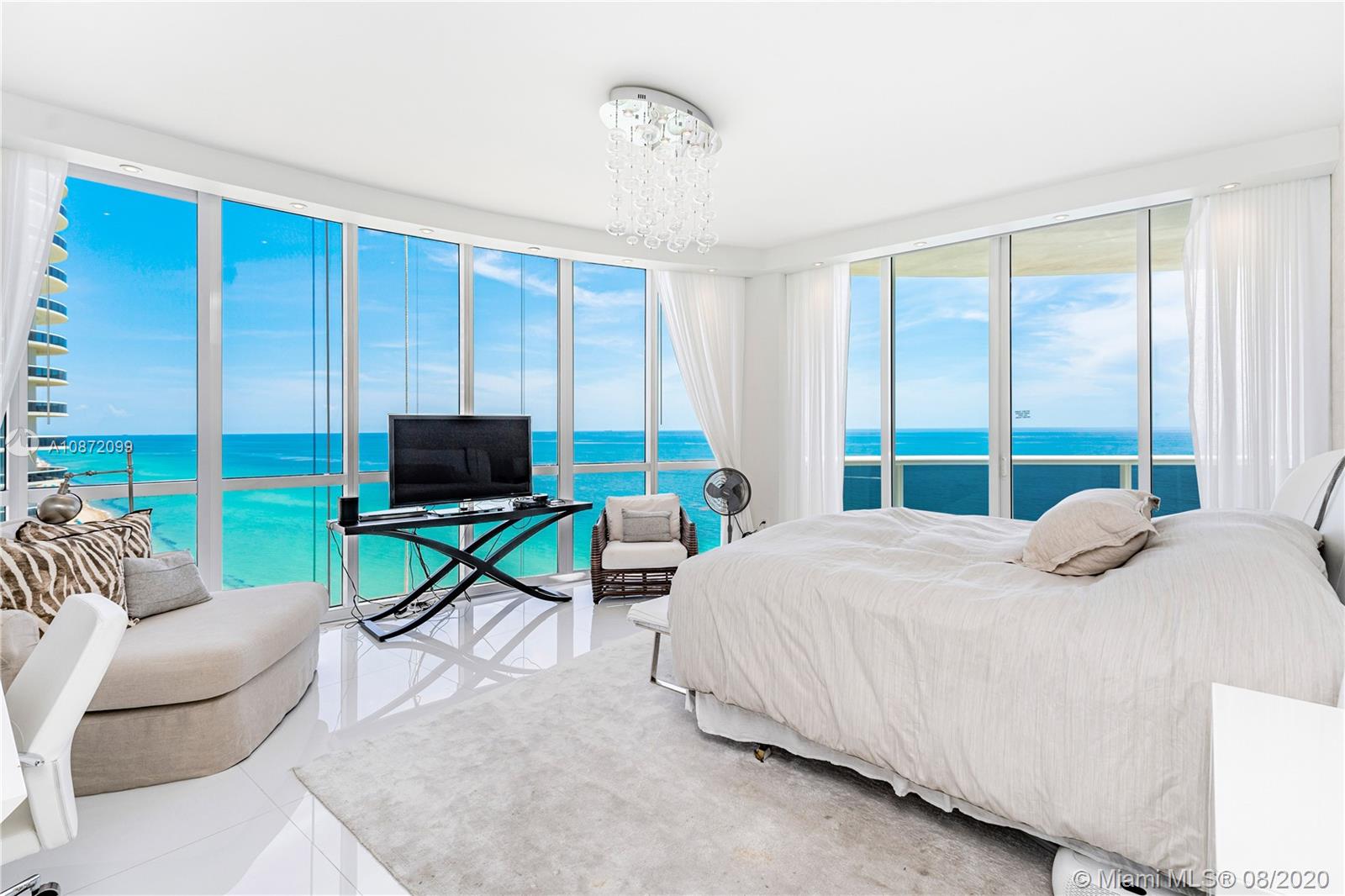 Sunny Isles Beach, FL 33160,15811 Collins Ave #1901