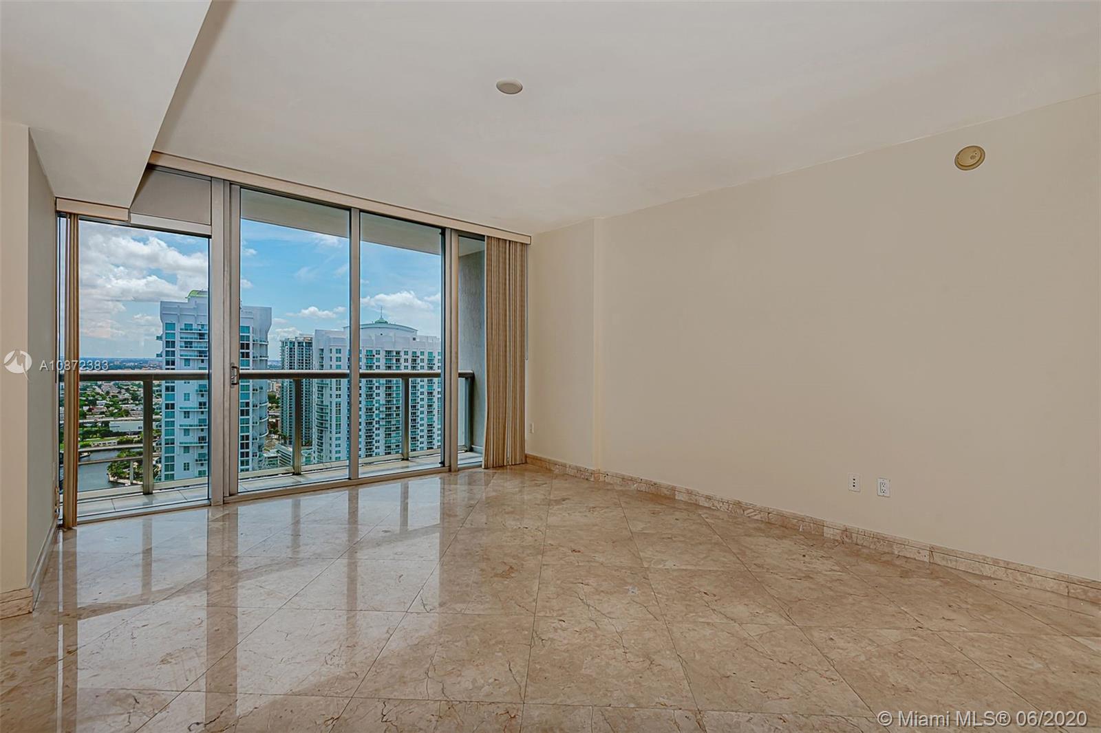 Miami, FL 33131,485 Brickell Ave #3905