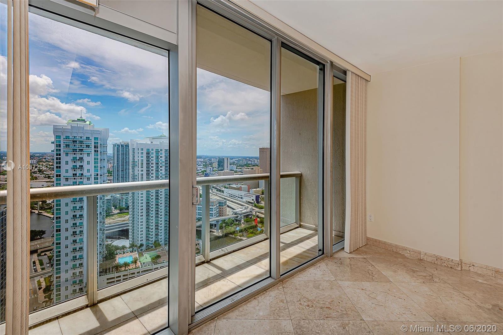 Miami, FL 33131,485 Brickell Ave #3905