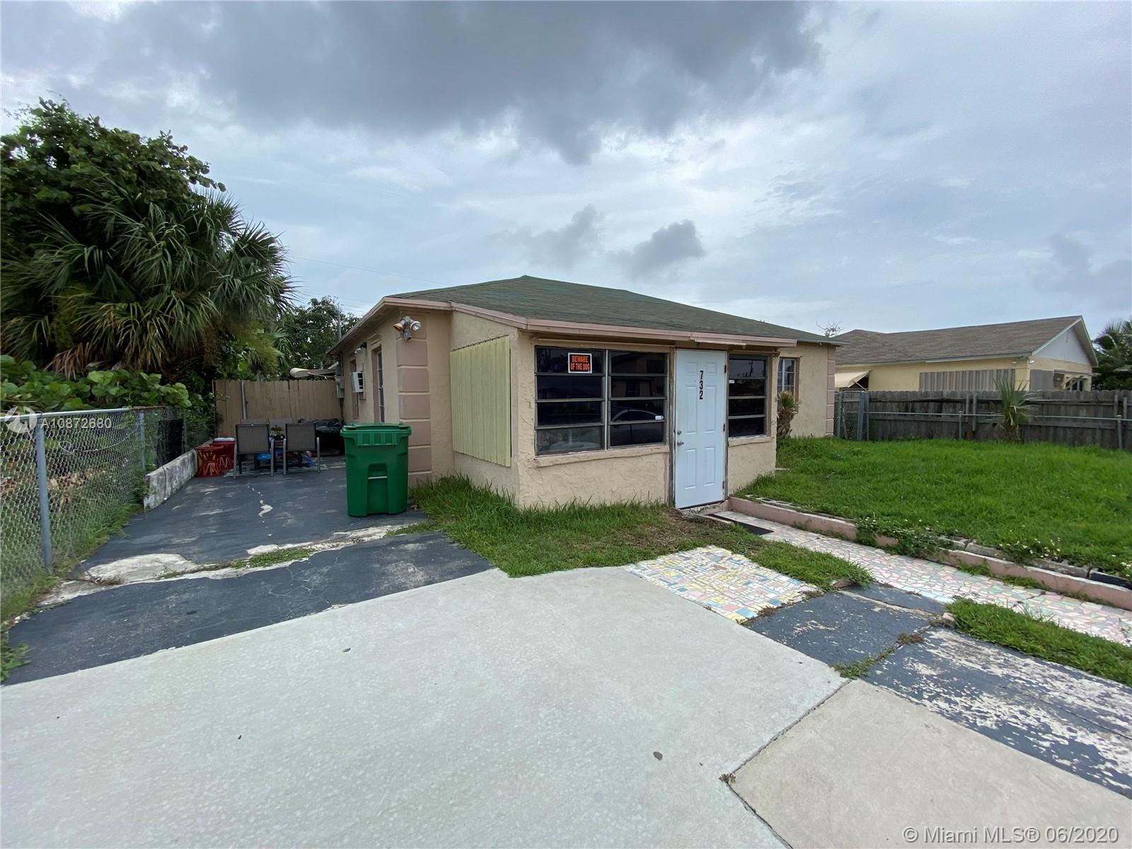 Riviera Beach, FL 33404,732 W 3rd St