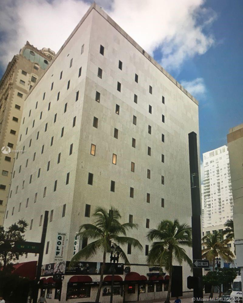 Miami, FL 33132,111 NE 1st St #5