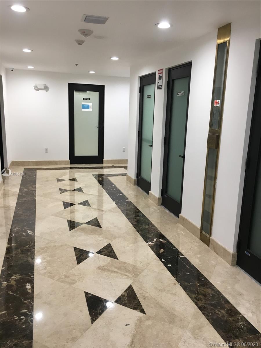 Miami, FL 33132,111 NE 1st St #5