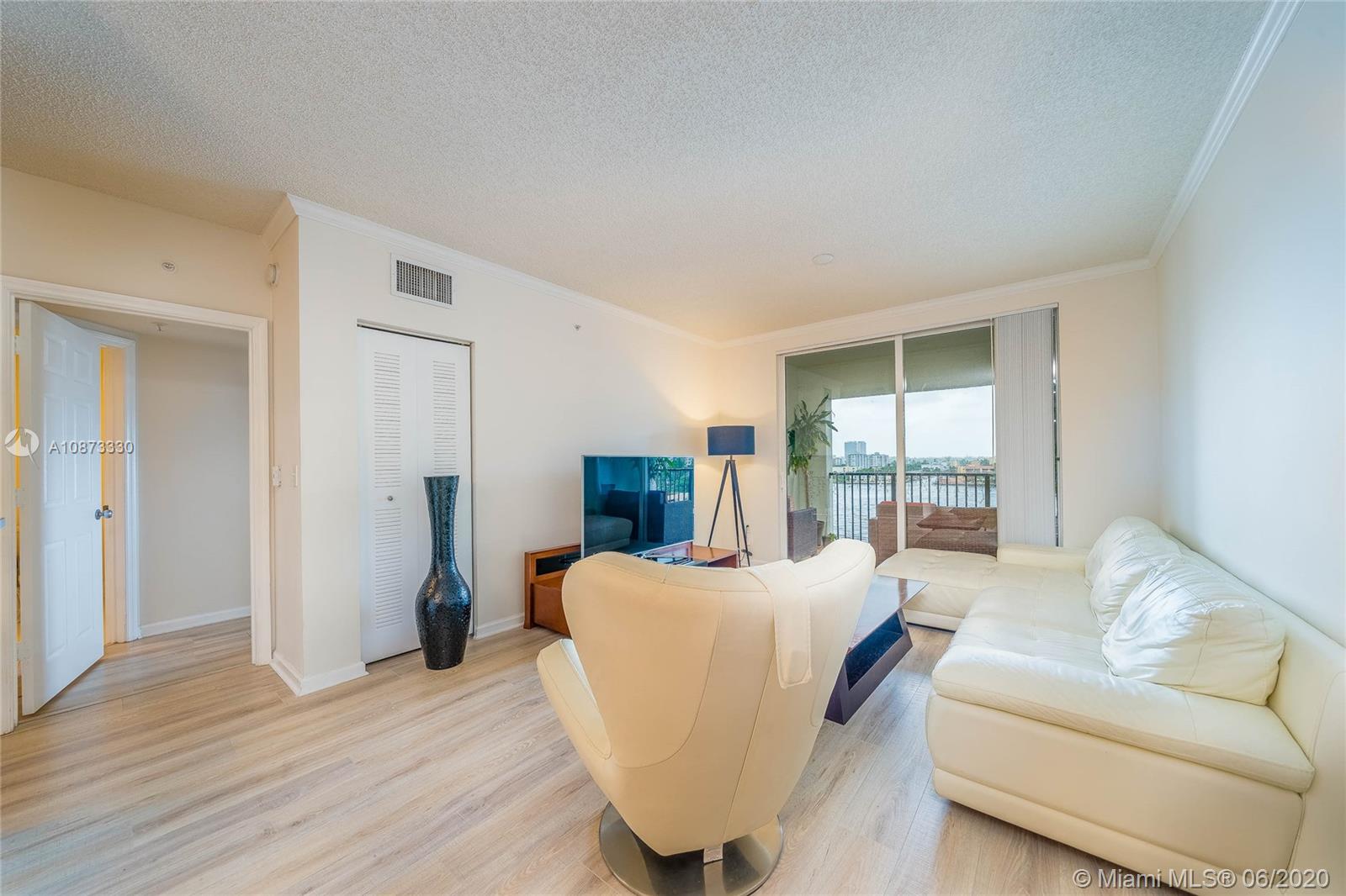 Sunny Isles Beach, FL 33160,17150 N Bay Rd #2804