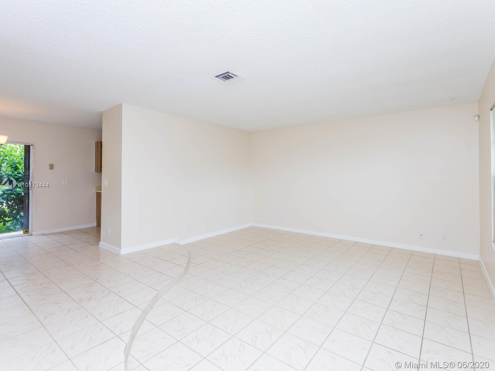 Boynton Beach, FL 33426,238 SW 8th St