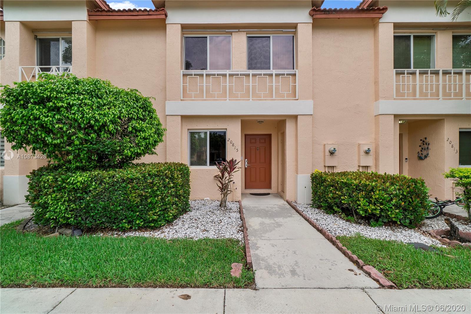 Pembroke Pines, FL 33029,20815 NW 2nd St #20815