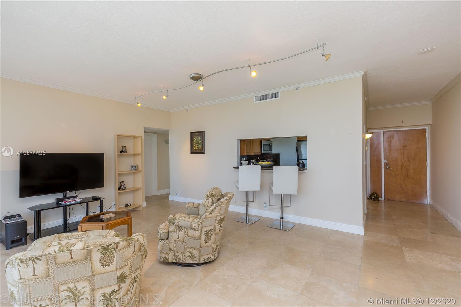 North Bay Village, FL 33141,7601 E Treasure Dr #PH207