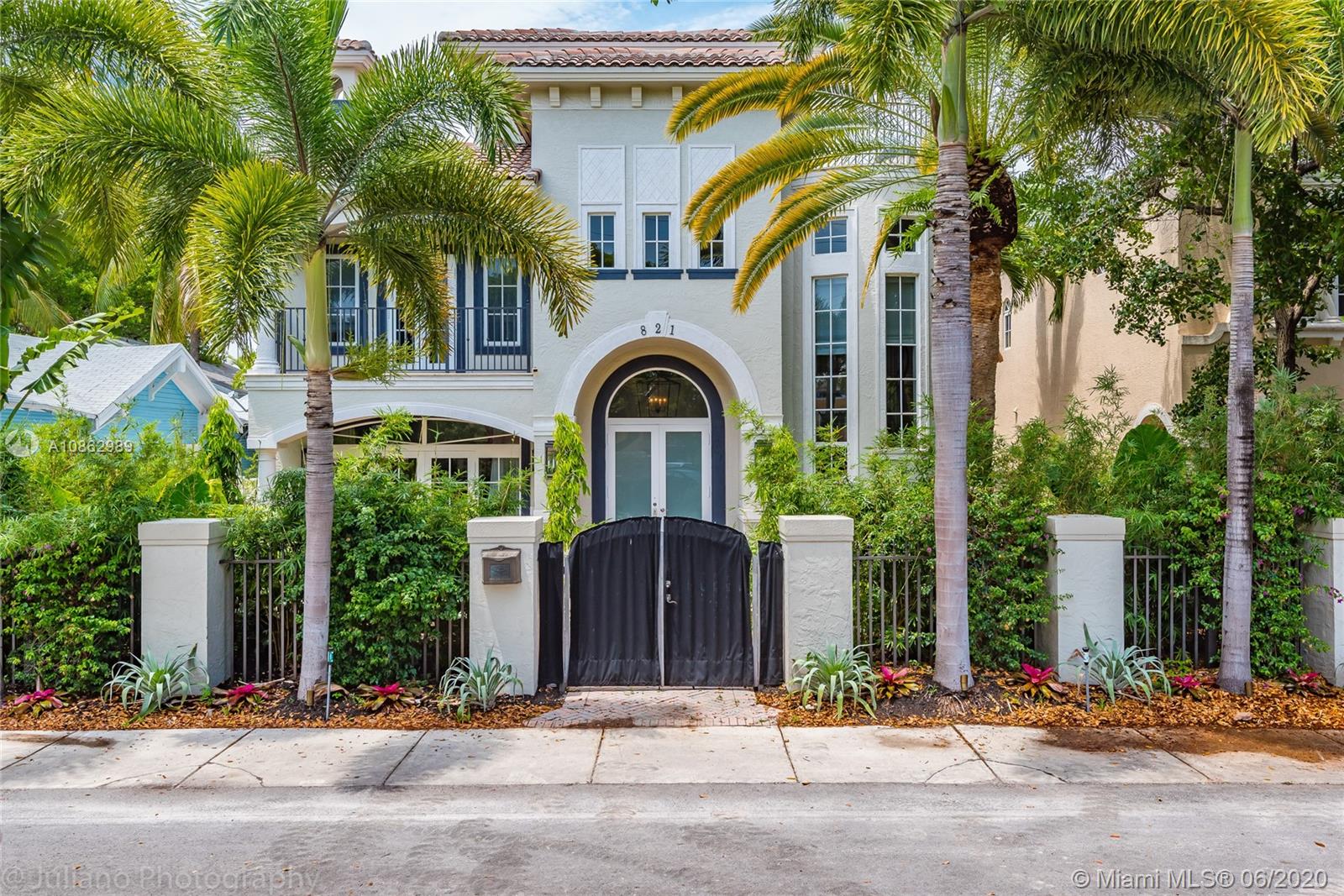 Fort Lauderdale, FL 33301,821 SE 2nd Ct