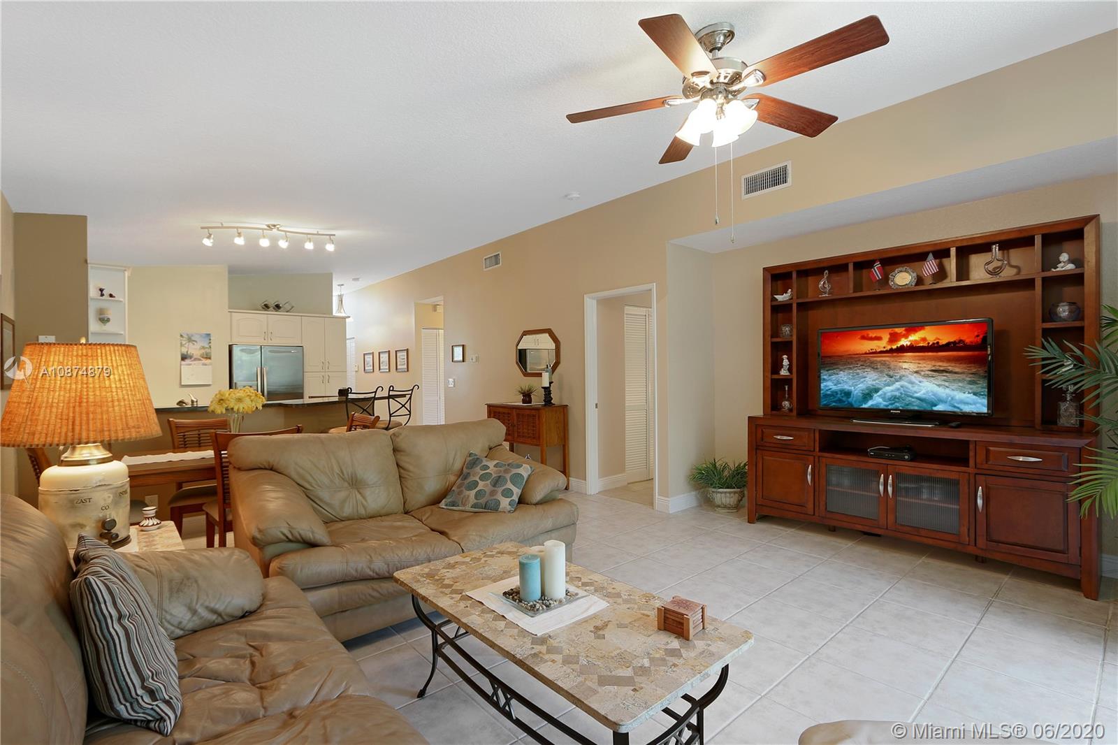 Sunrise, FL 33326,594 W Woodgate Cir