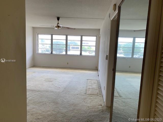 Hallandale Beach, FL 33009,215 SE 3rd Ave #301A