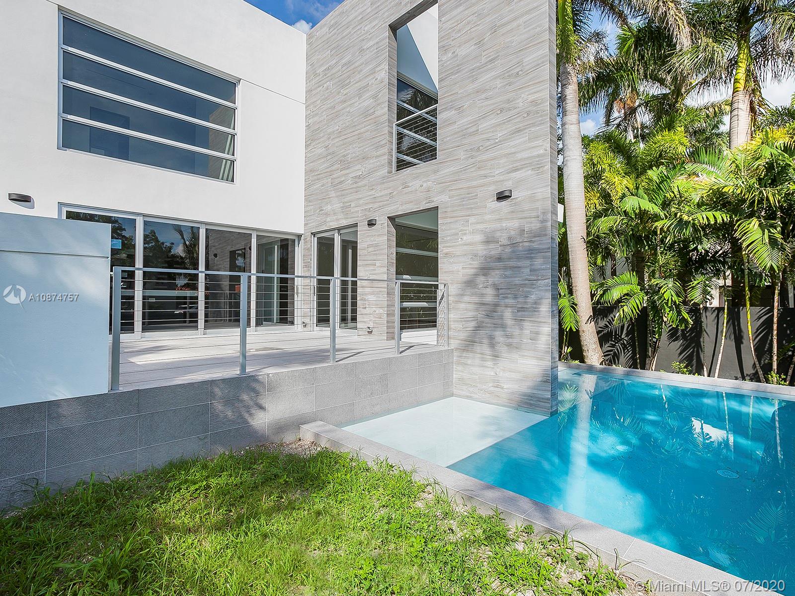 257 Palm Ave, Miami Beach, FL 33139