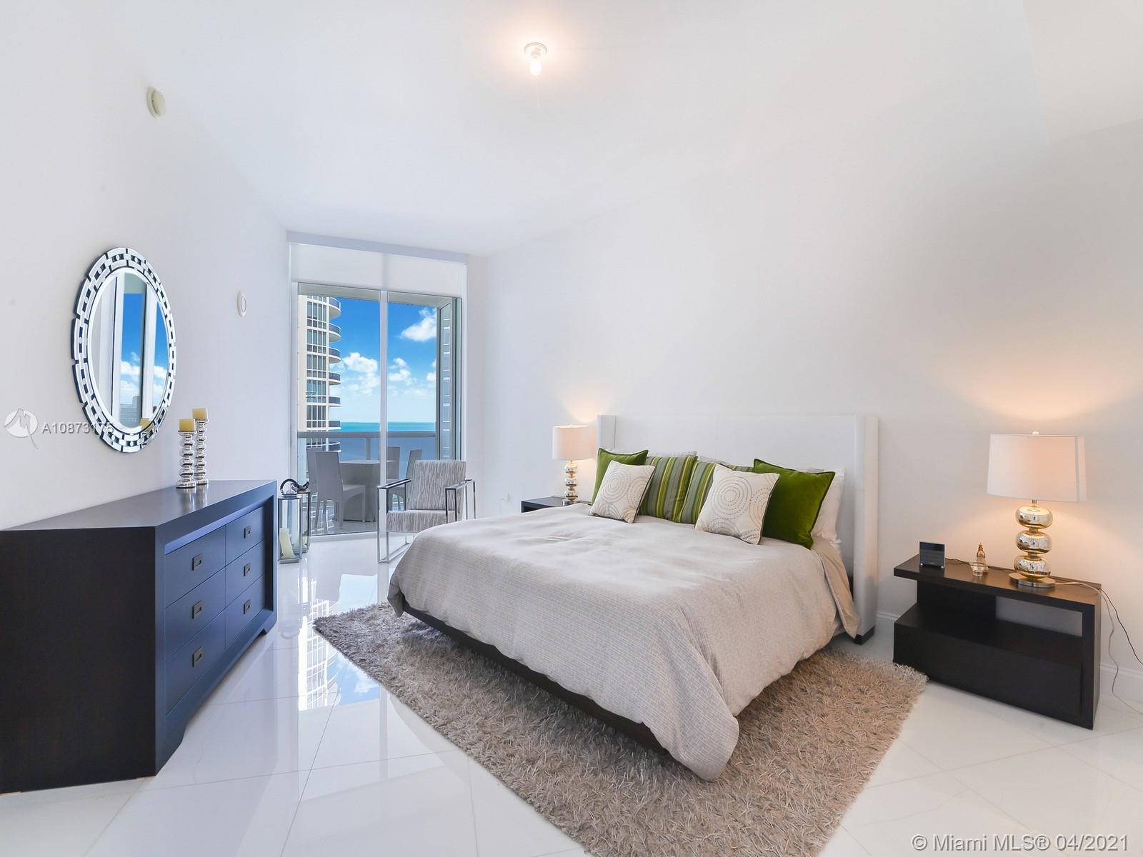 Sunny Isles Beach, FL 33160,15811 Collins Ave #2703