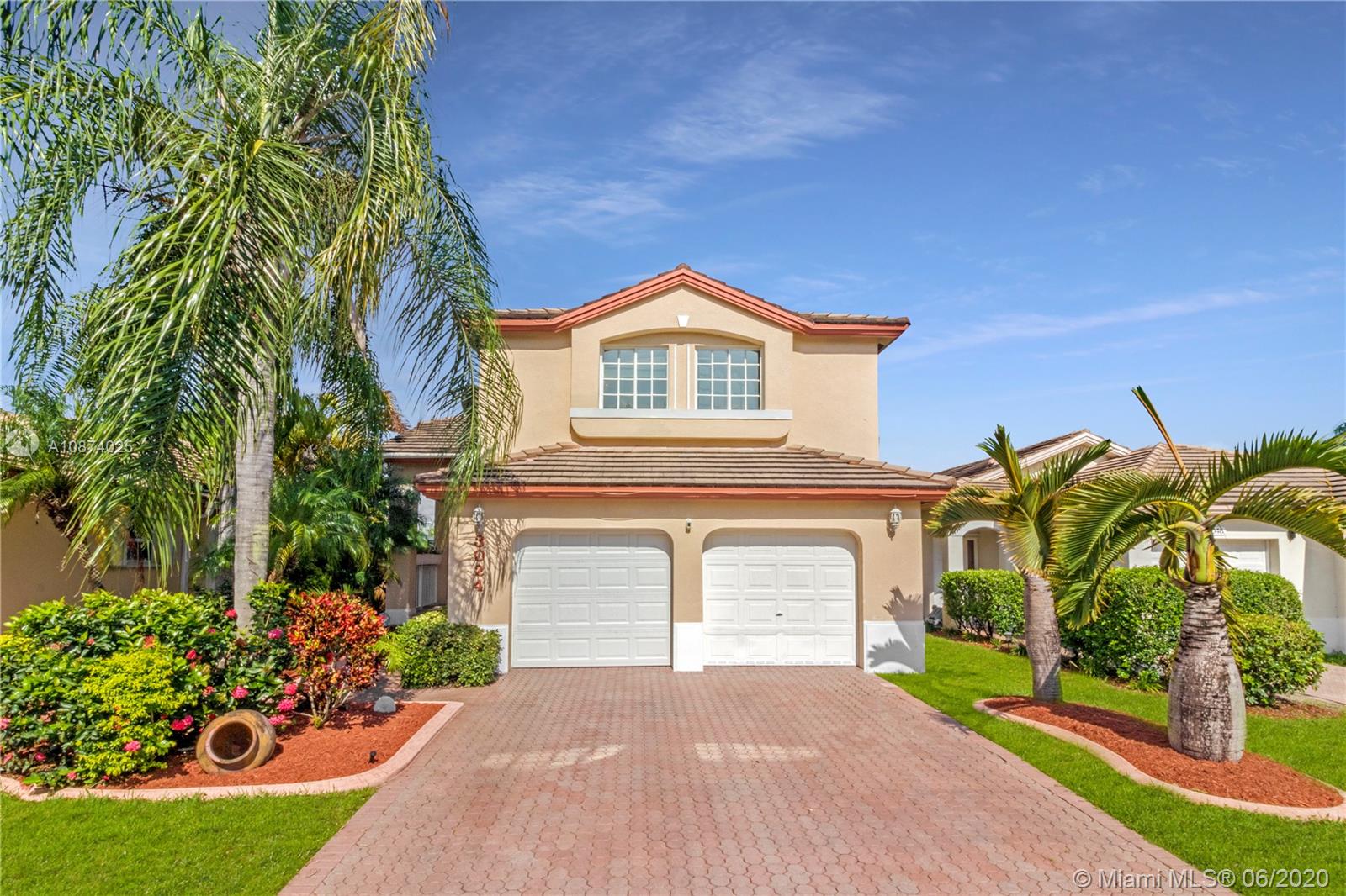 3024 NW 99th Pl, Doral, FL 33172