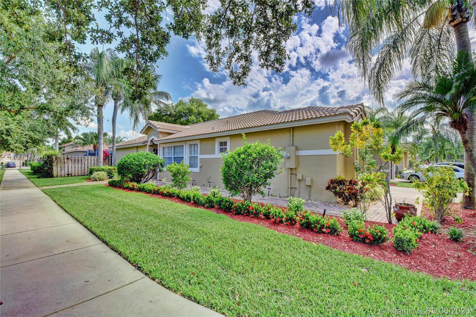 Weston, FL 33331,16402 Sapphire Bnd