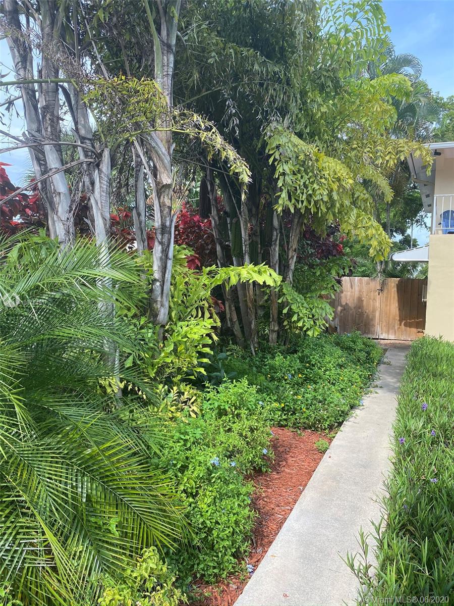305 NE 16th St #4,  Fort Lauderdale,  FL 33304