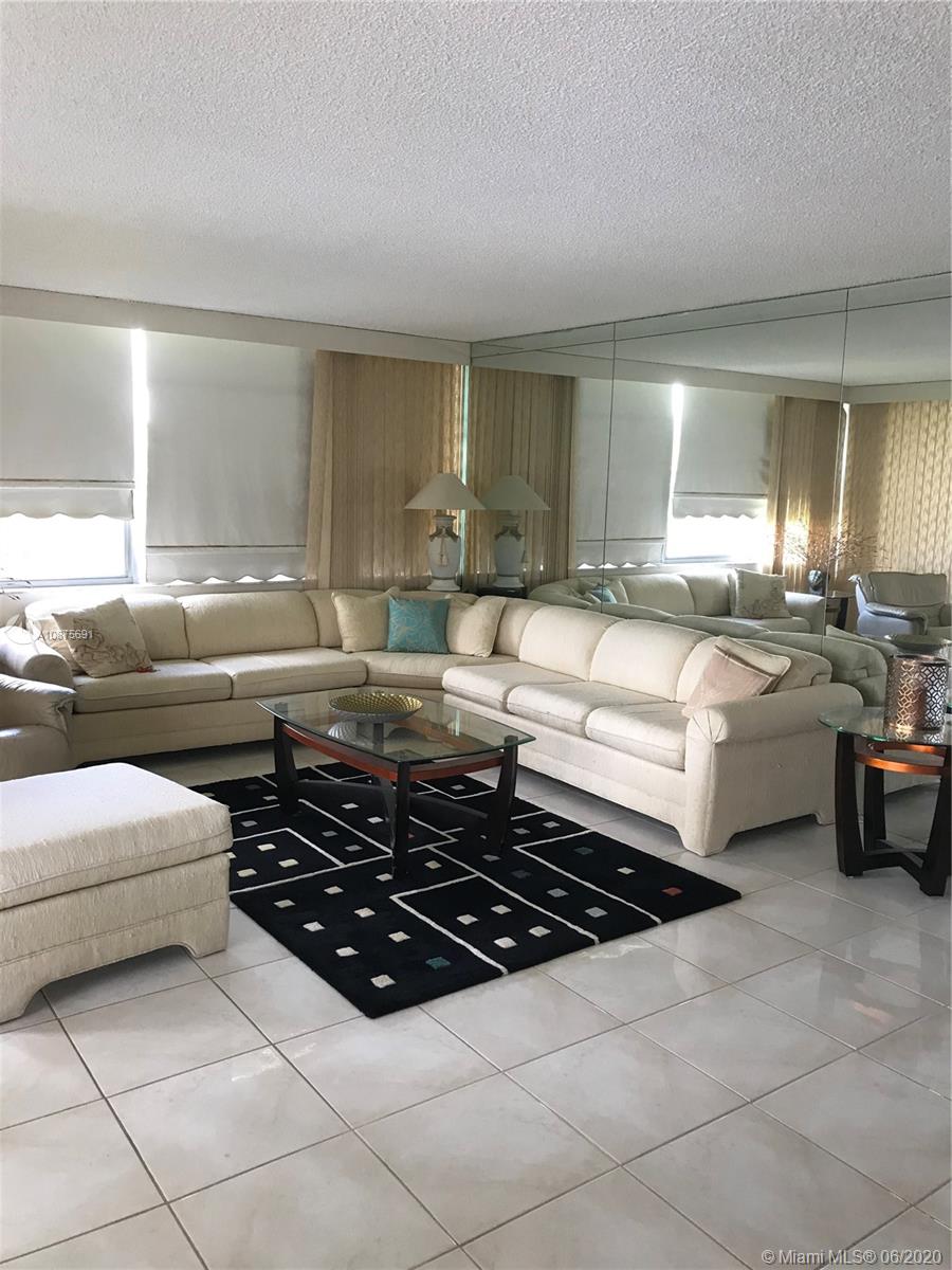 Pembroke Pines, FL 33026,1200 Saint Charles Pl #305