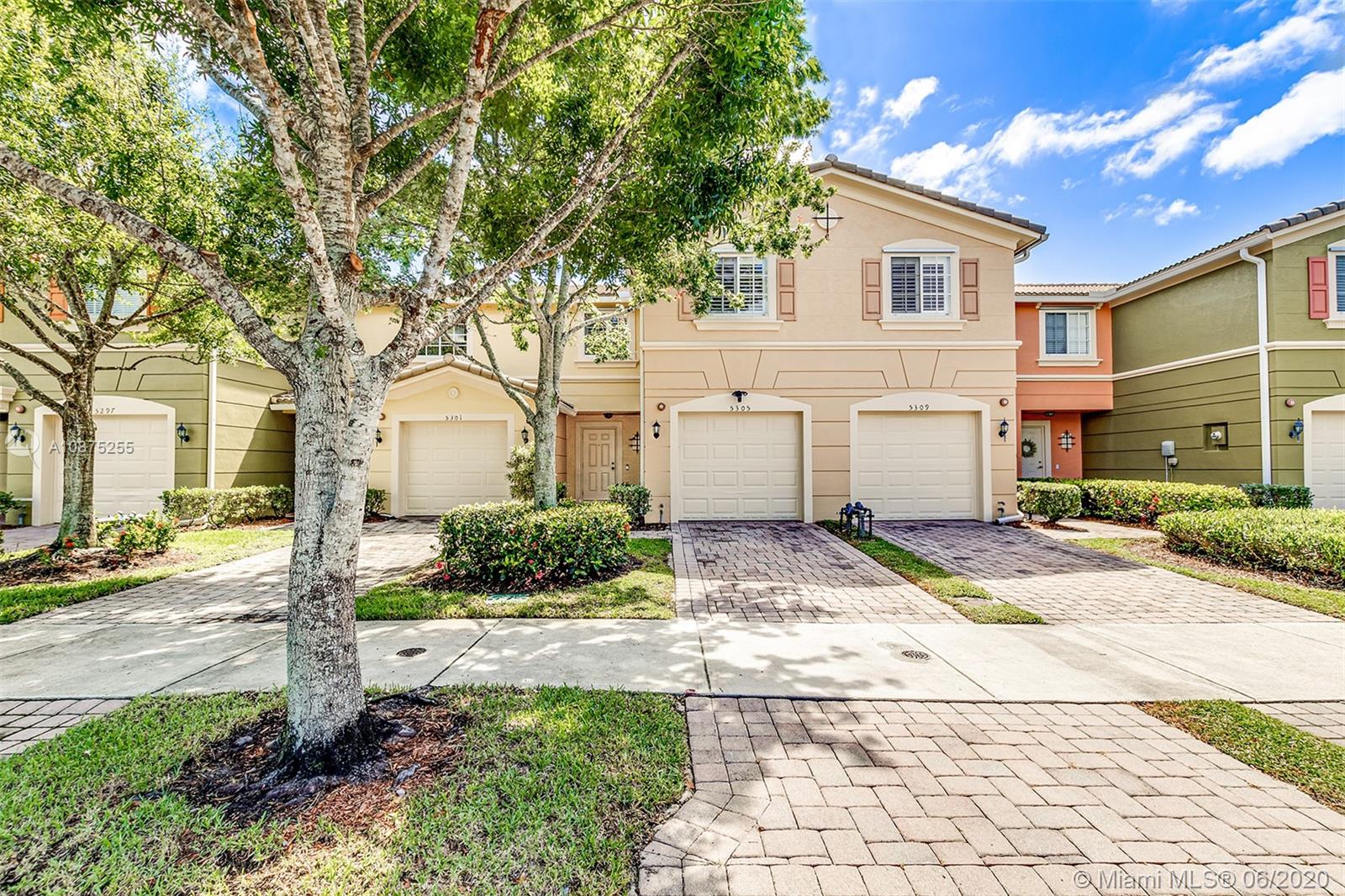 Stuart, FL 34997,5305 SE Jennings Ln