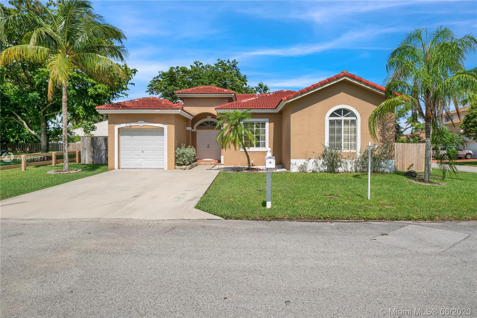 470 SE 29 Dr, Homestead, FL 33033