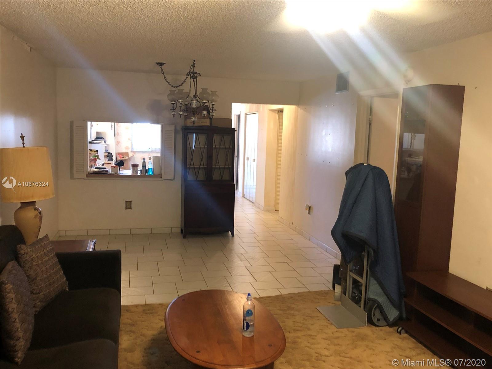 Plantation, FL 33313,7480 NW 17th St #301