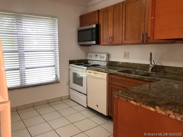 4168 Inverrary Dr #201, Lauderhill, FL 33319