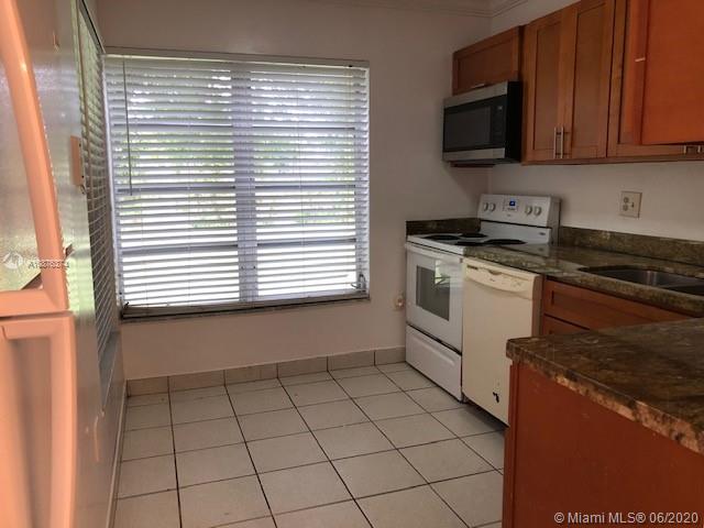 Lauderhill, FL 33319,4168 Inverrary Dr #201