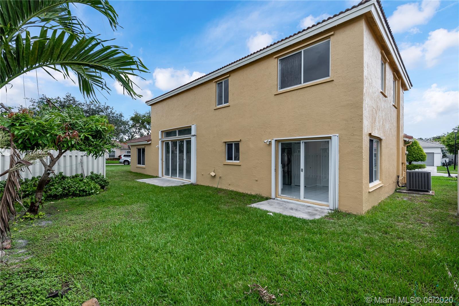 Miramar, FL 33025,10506 SW 19th St