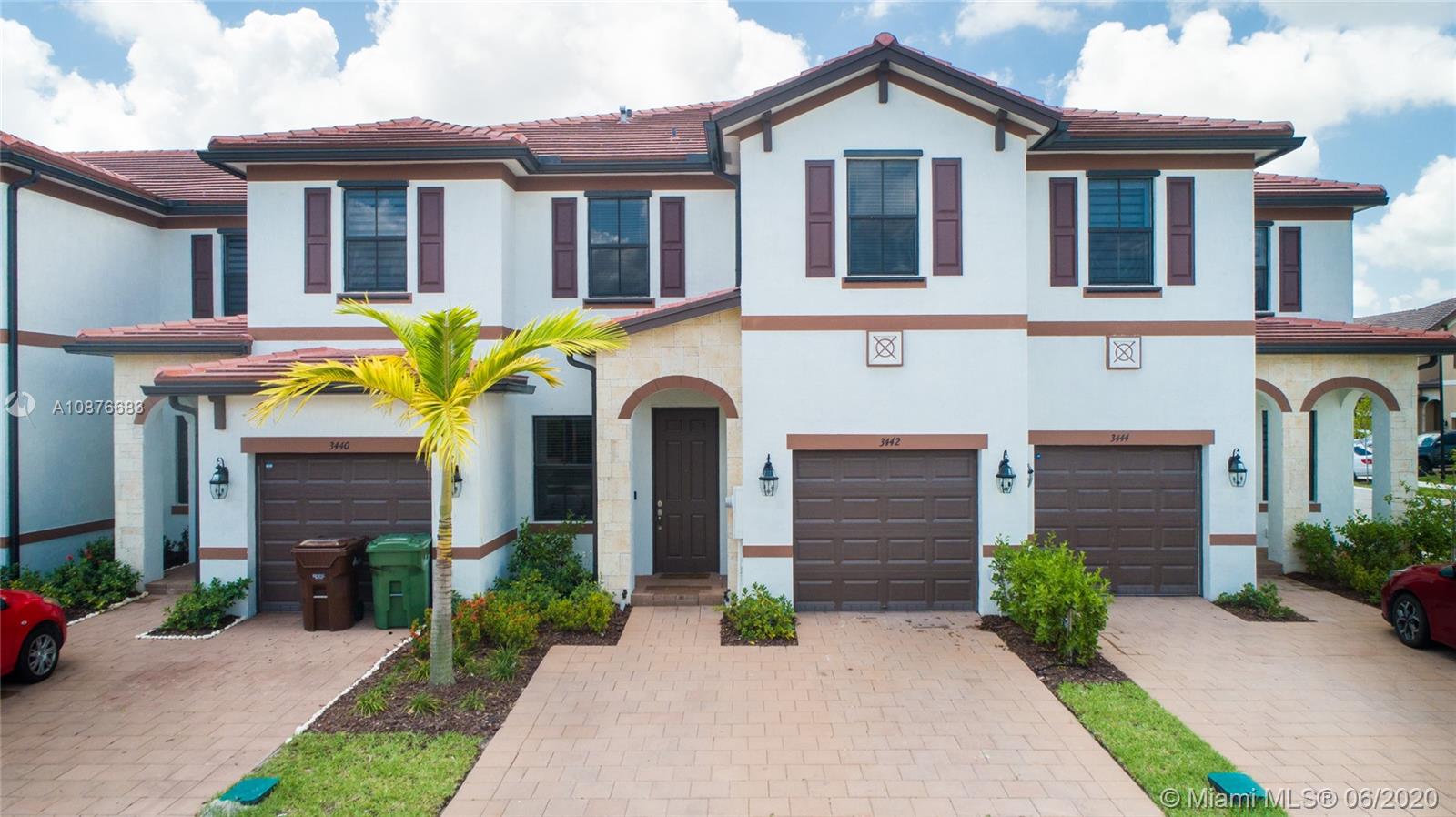 3442 W 104th Ter, Hialeah, FL 33018