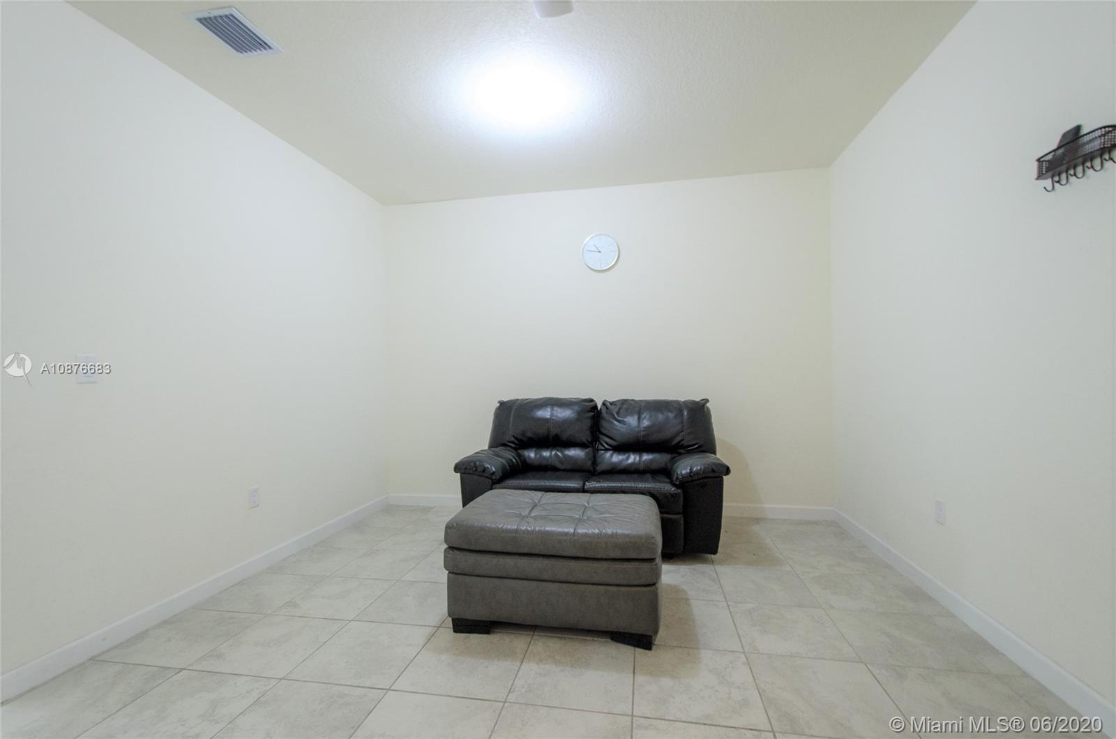 Hialeah, FL 33018,3442 W 104th Ter