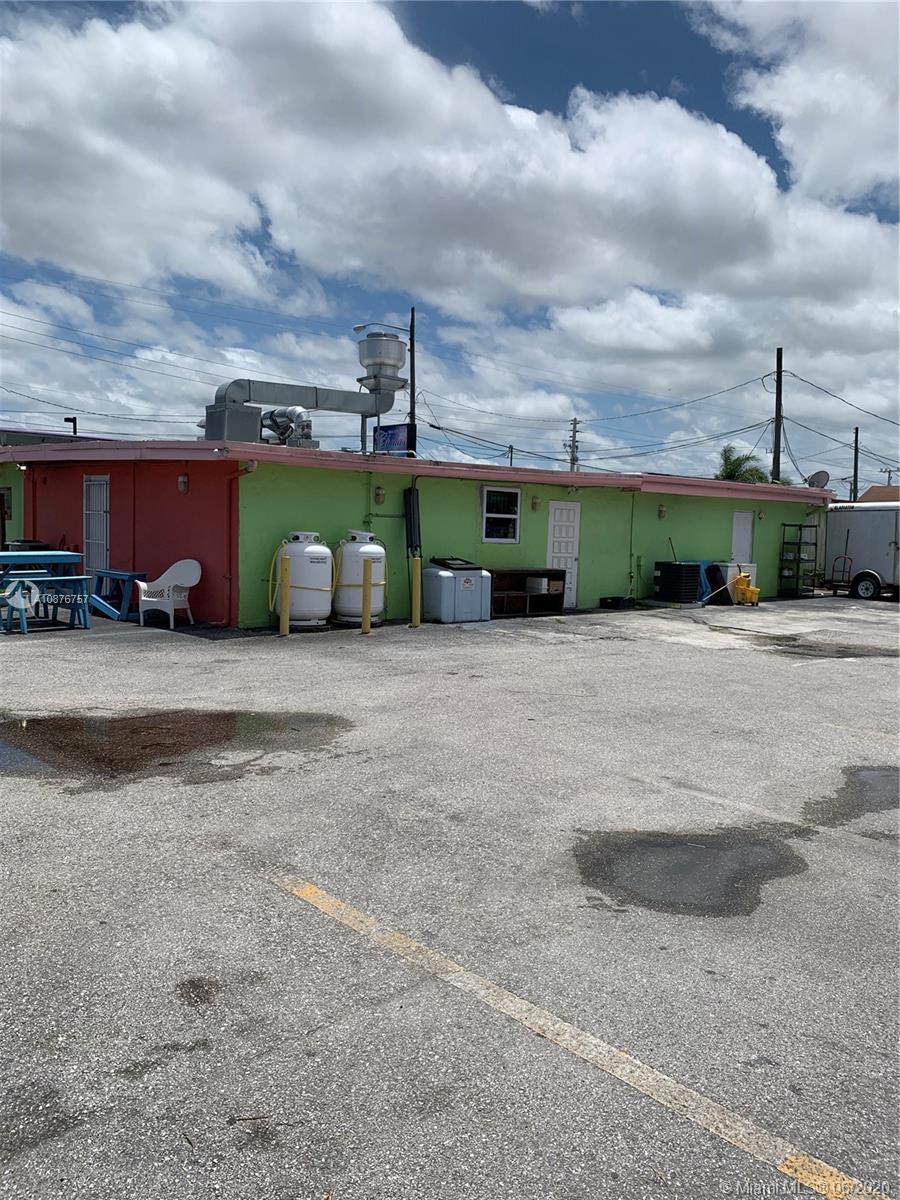 Palm Springs, FL 33461,4391 N 10th Ave N