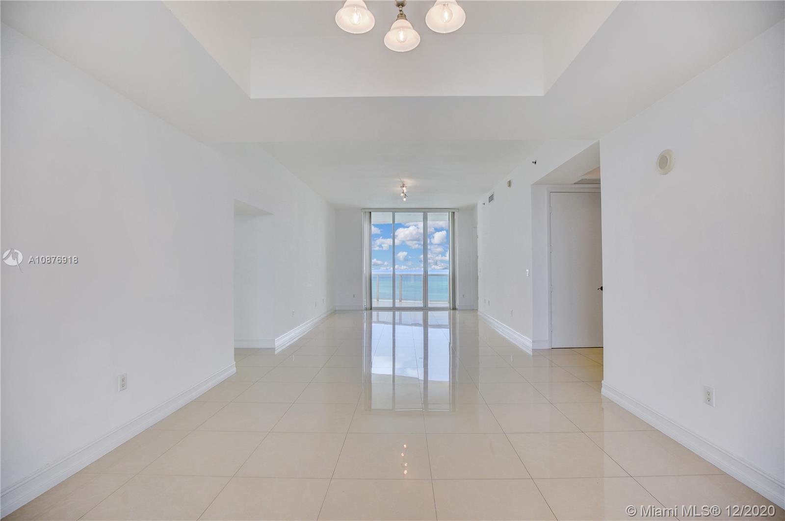 Sunny Isles Beach, FL 33160,15901 Collins Ave #2104