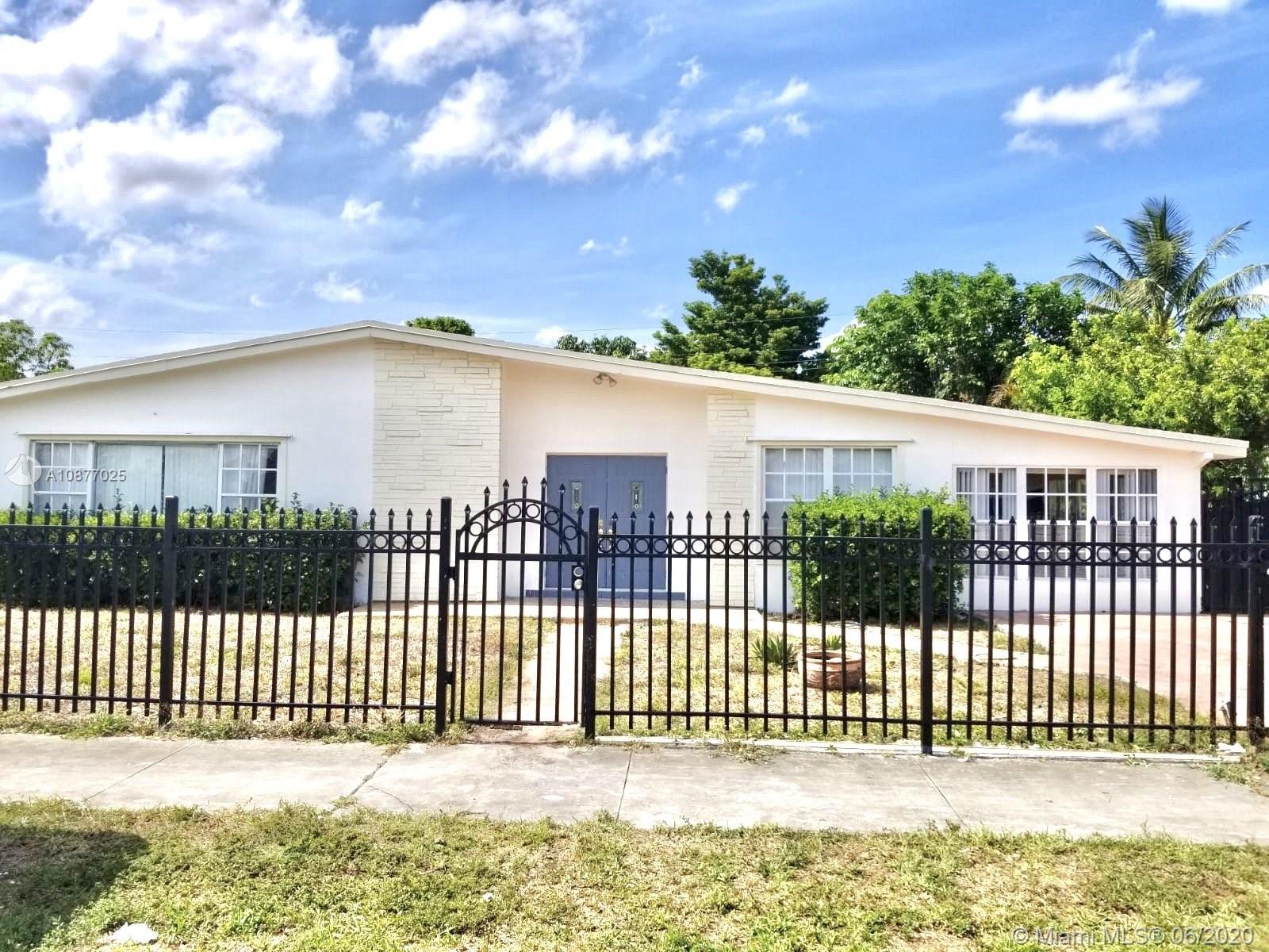 821 NW 171st Ter, Miami Gardens, FL 33169