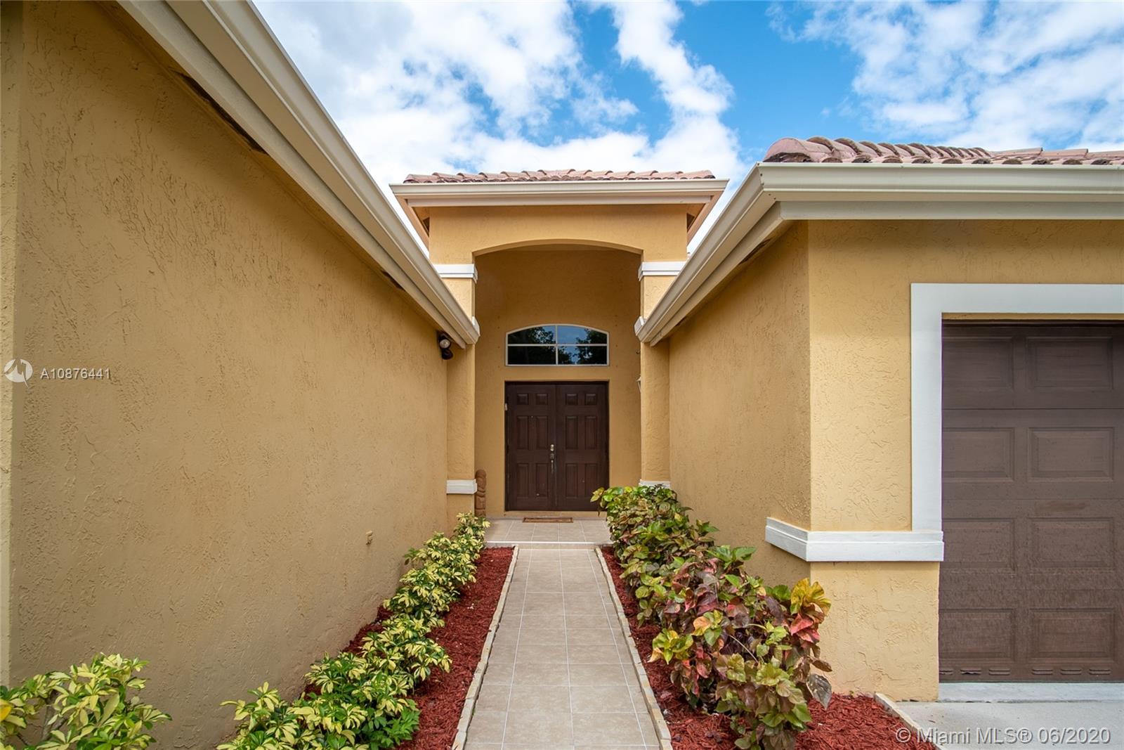 Weston, FL 33327,1200 Chenille Cir