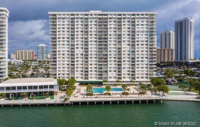 Sunny Isles Beach, FL 33160,300 Bayview Dr #1204